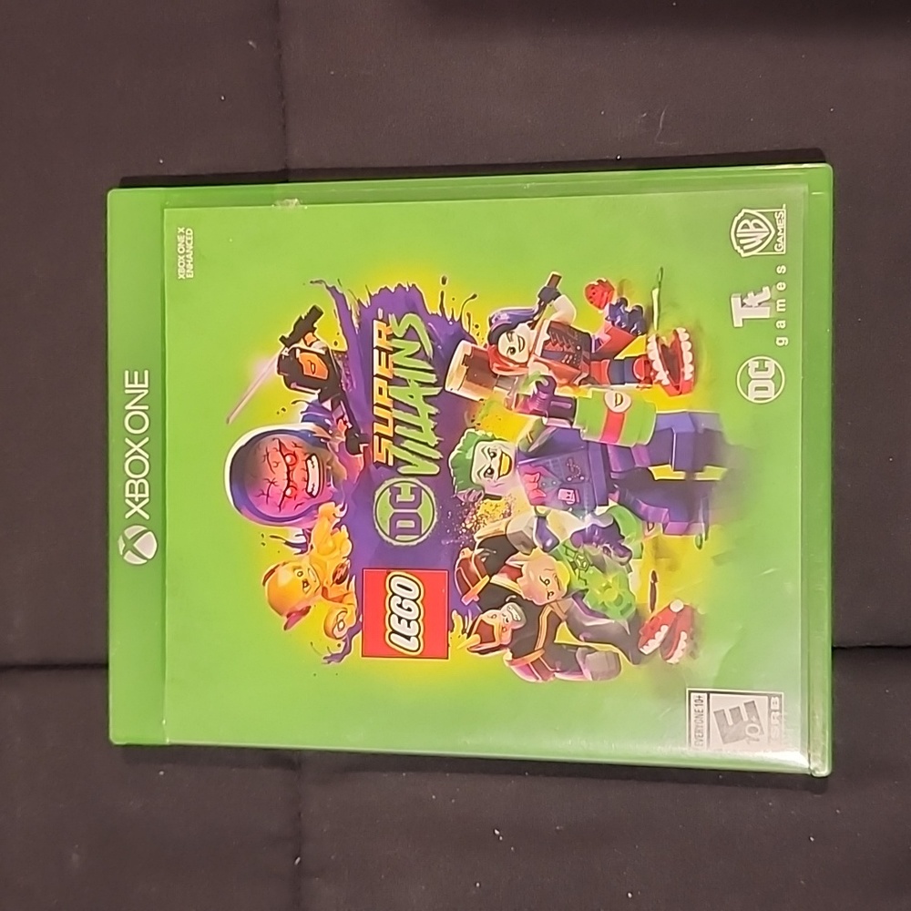 Like new XBOX ONE Lego DC Super Villains Video Game